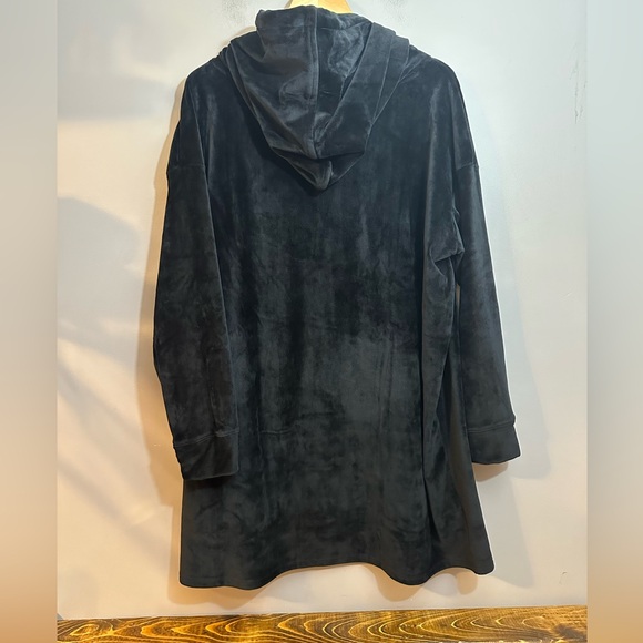 Cupcakes and Cashmere Long Hooded Pullover Velour Black Size Medium - Picture 4 of 7